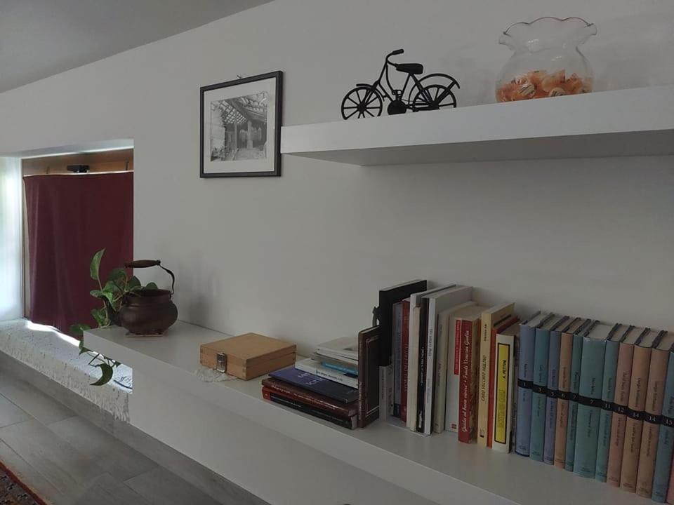 B&B Books & Bikes Buia ภายนอก รูปภาพ